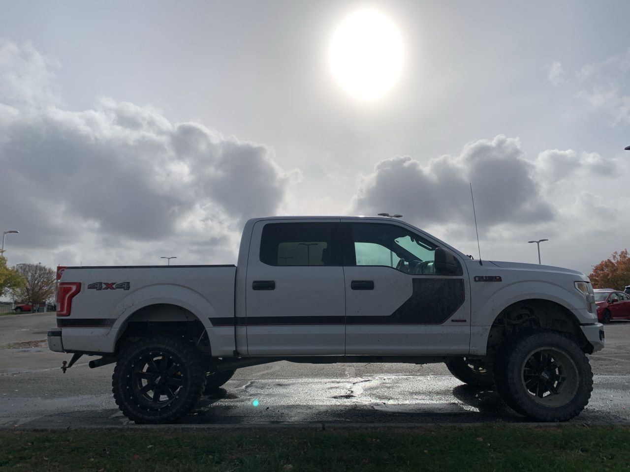 2016 Ford F-150 XLT 2