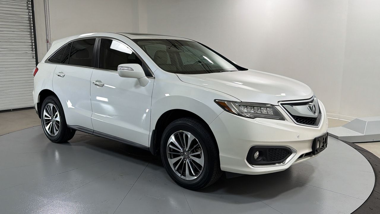 Used 2017  Acura Advance Package image 3