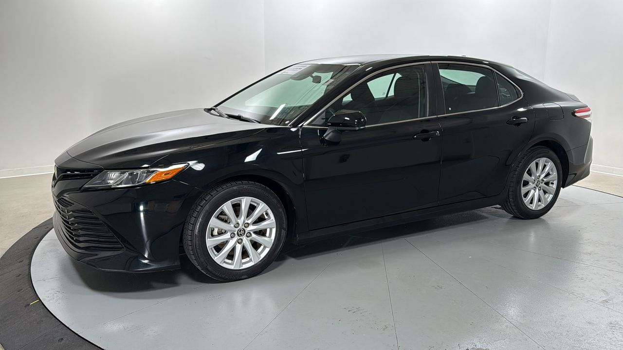Midnight Black Metallic 2020 Toyota Camry Sedan Front-Wheel Drive 8-Speed Automatic