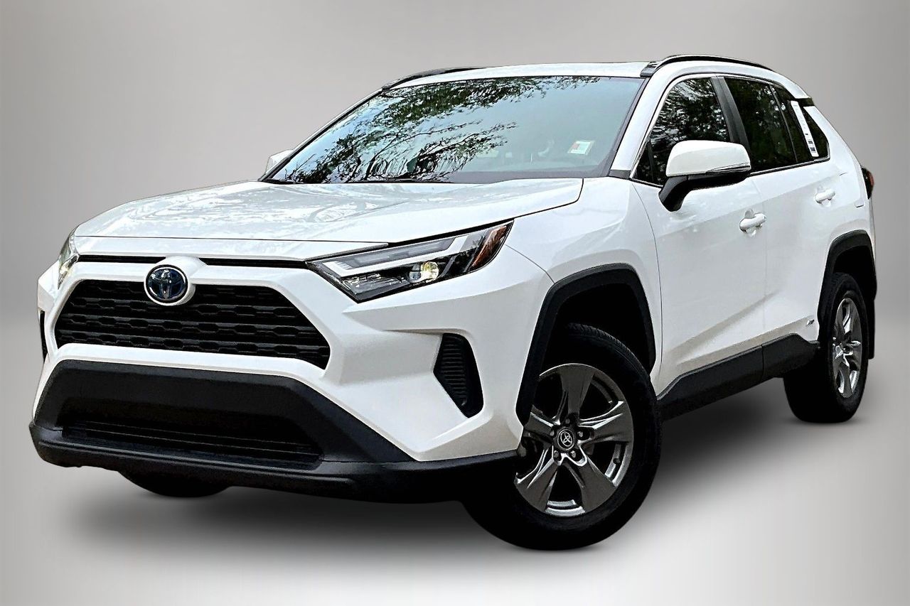 White 2024 Toyota RAV4 Hybrid XLE AWD SUV / Crossover All-Wheel Drive Continuously Variable Transmission