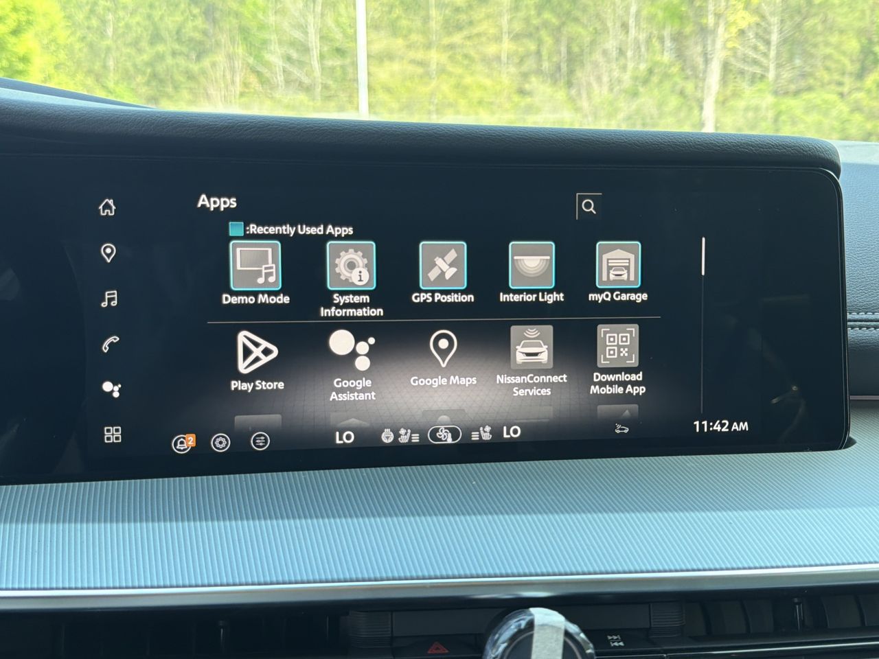 View vehicle photo 7