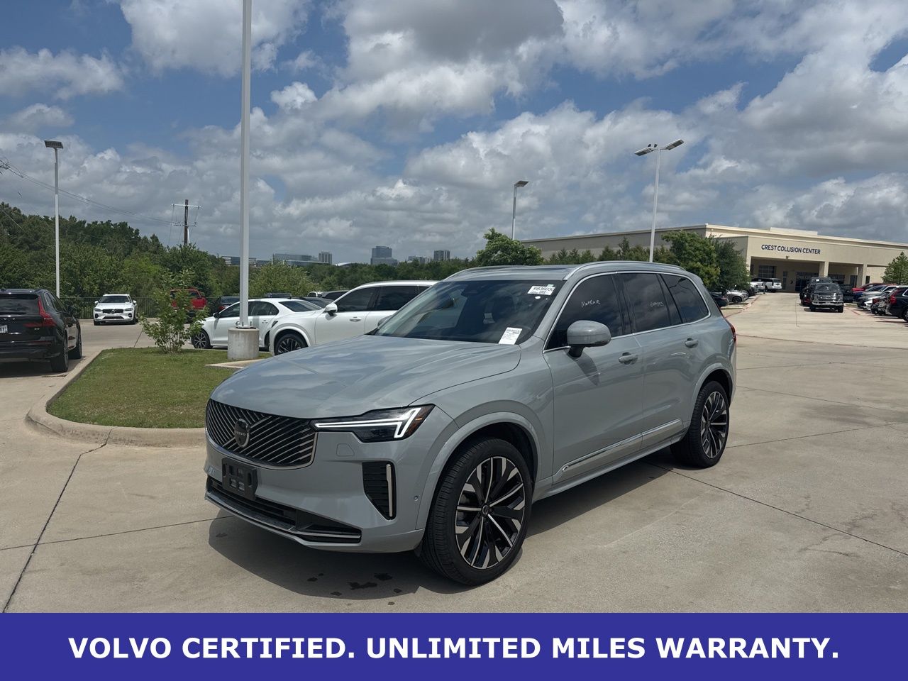 Gray (Vapour Grey Metallic) 2025 Volvo XC90 B6 Plus Bright Theme 7-Passenger AWD SUV / Crossover All-Wheel Drive Automatic