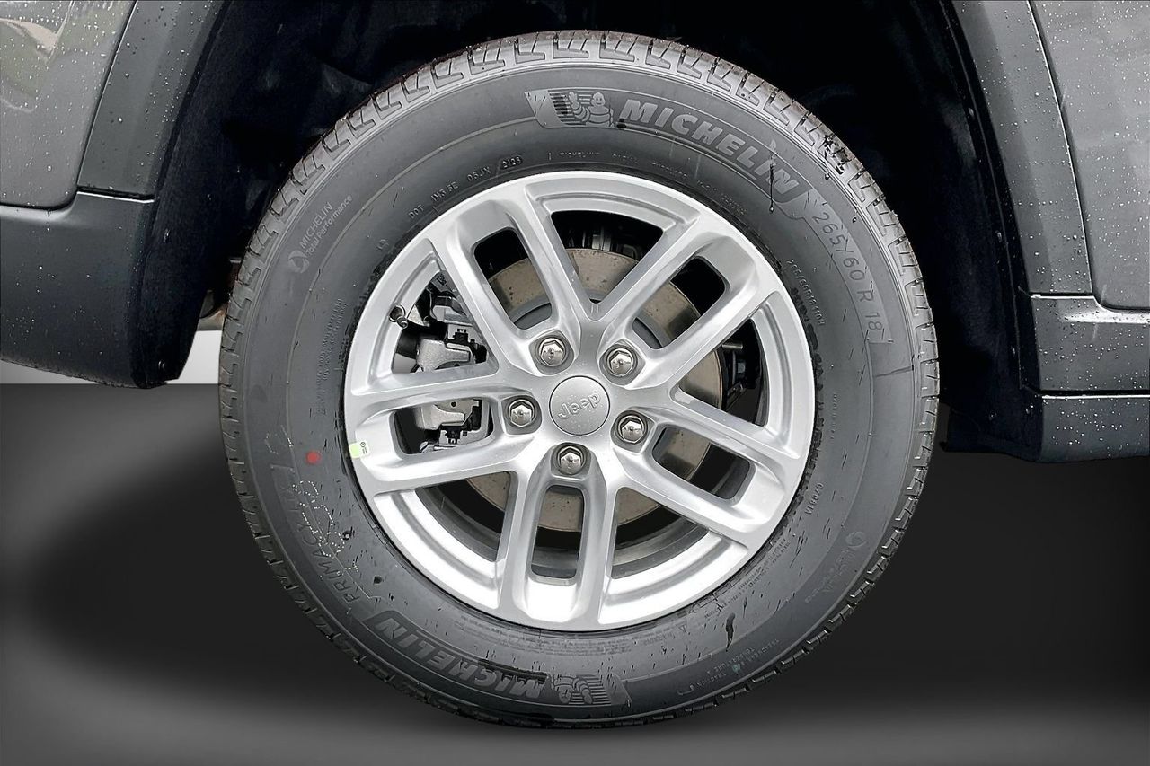 New 2026 Gray Jeep Laredo image 29