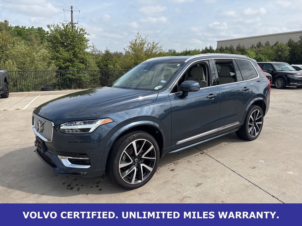 Denim Blue Metallic 2023 Volvo XC90 B6 Plus Bright Theme 7-Passenger AWD SUV / Crossover All-Wheel Drive Automatic
