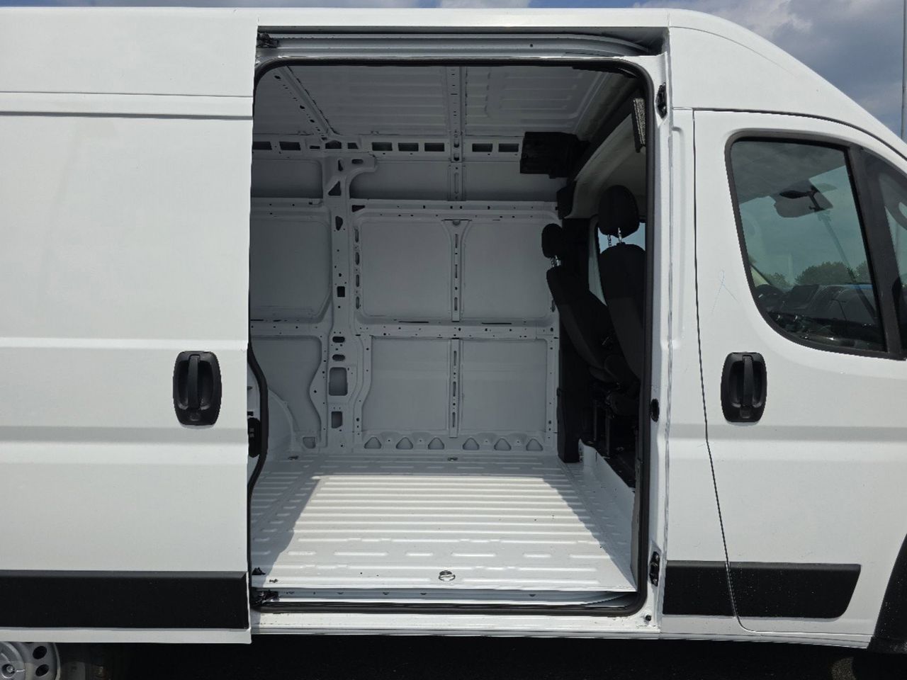 2024 Ram ProMaster 1500 Base 11