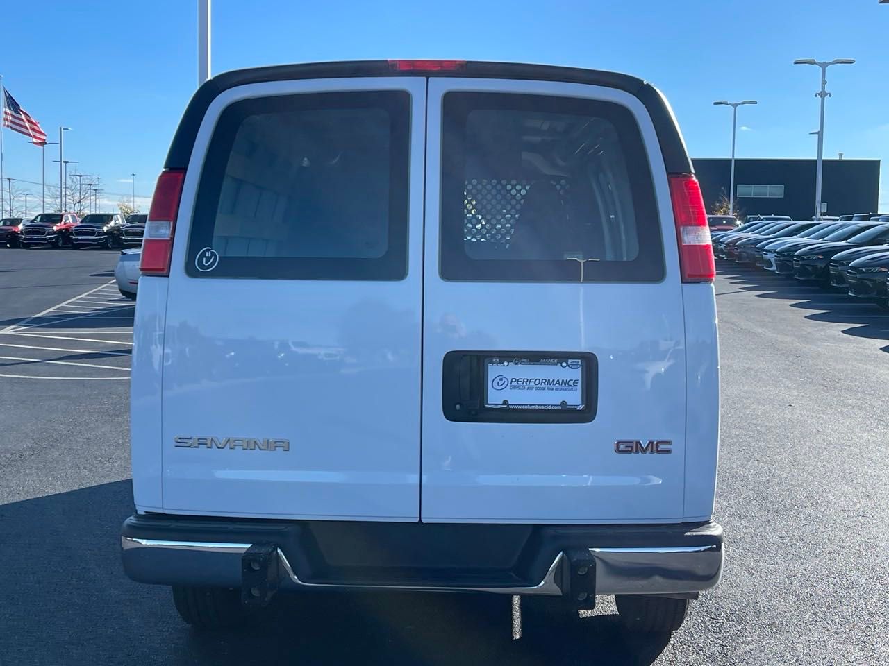 2021 GMC Savana 2500 Work Van 4