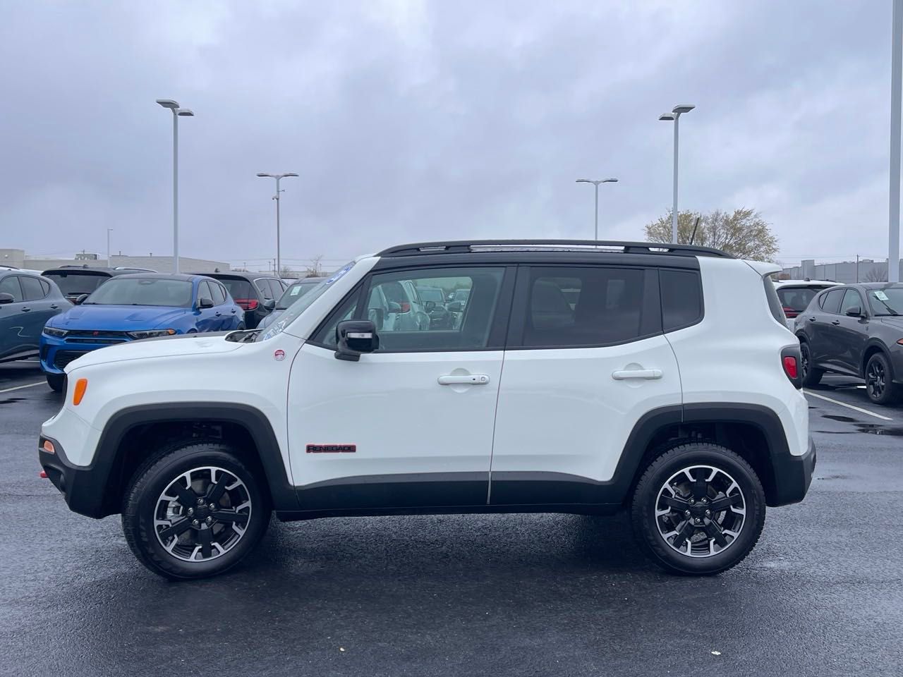 2023 Jeep Renegade Trailhawk 6