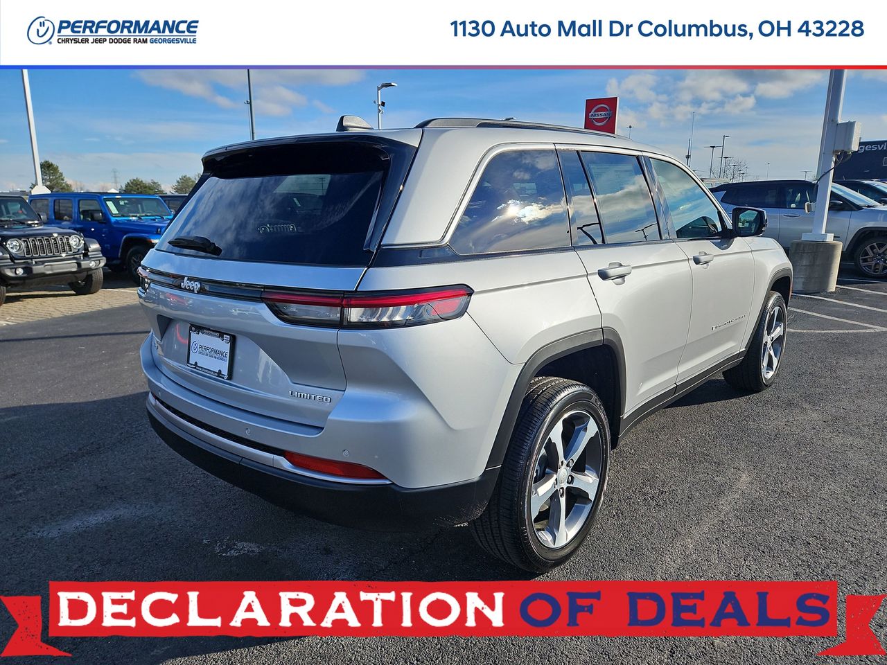 View vehicle photo 7