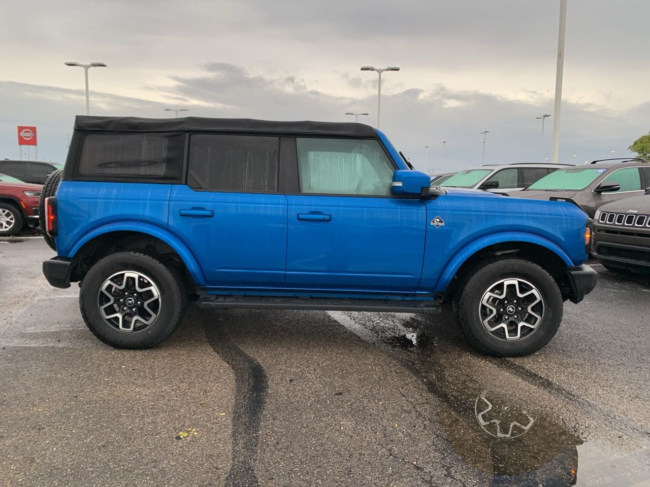 2022 Ford Bronco Outer Banks 2