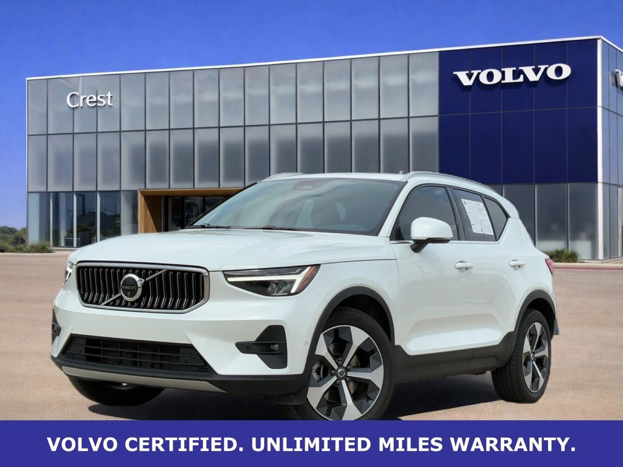 2025 Volvo XC40