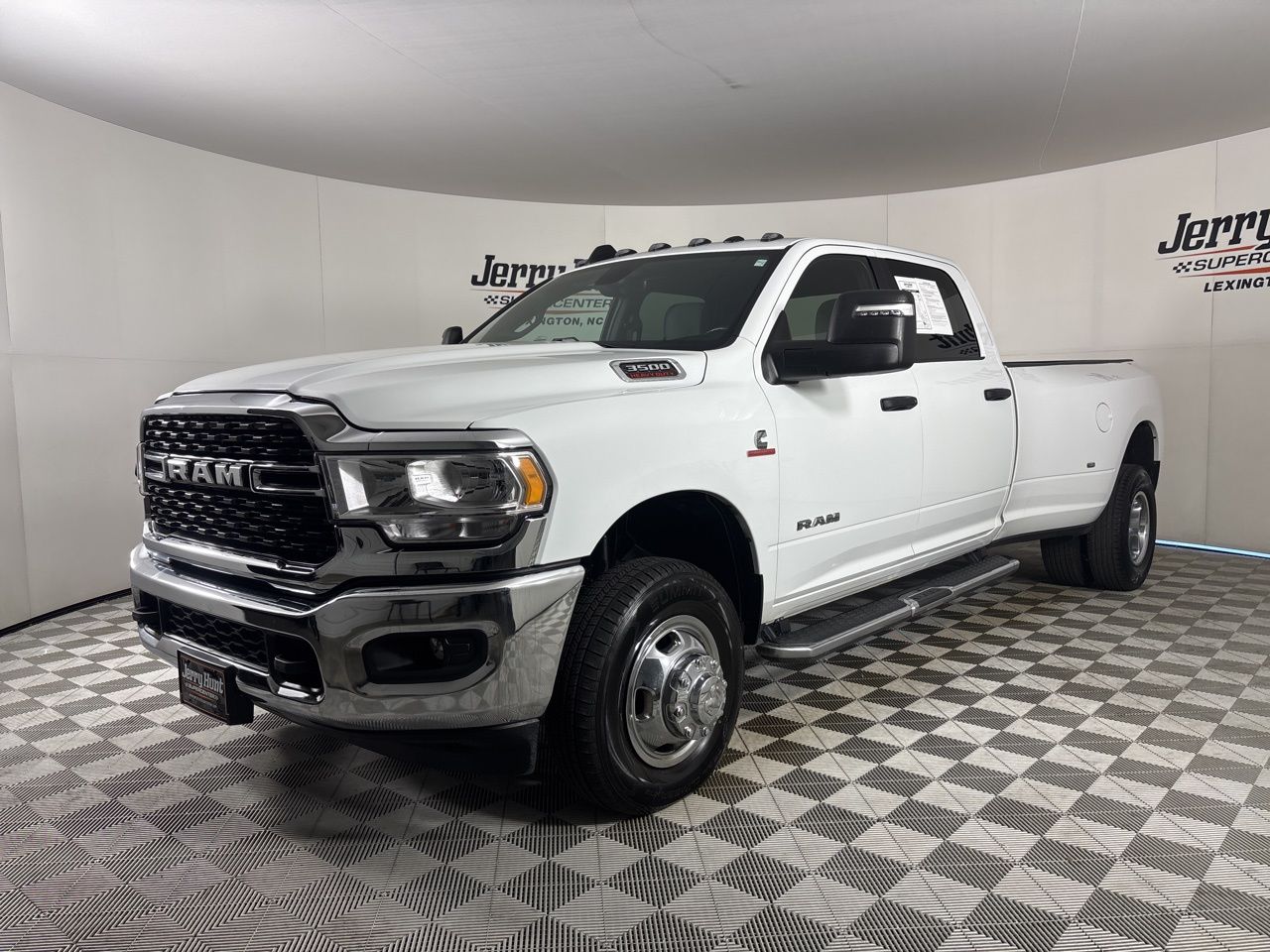2024 RAM 3500 Big Horn Crew Cab LB DRW 4WD