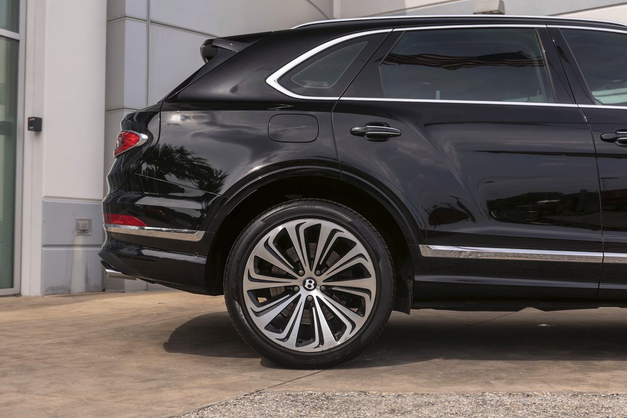 Used Car 2021 Bentley Bentayga  V8 For Sale Under $130,000 In Austin, Texas