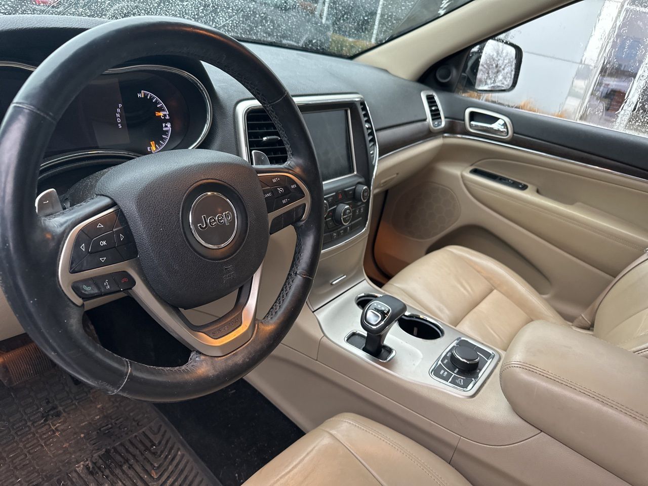 2014 Jeep Grand Cherokee Limited 9