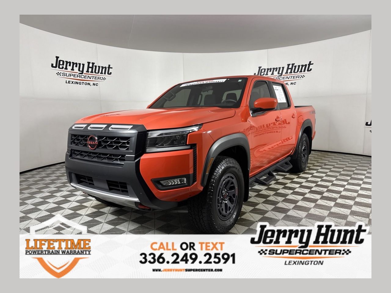 Afterburn Orange 2025 Nissan Frontier Pickup Truck Four-Wheel Drive 9-Speed Automatic Overdrive
