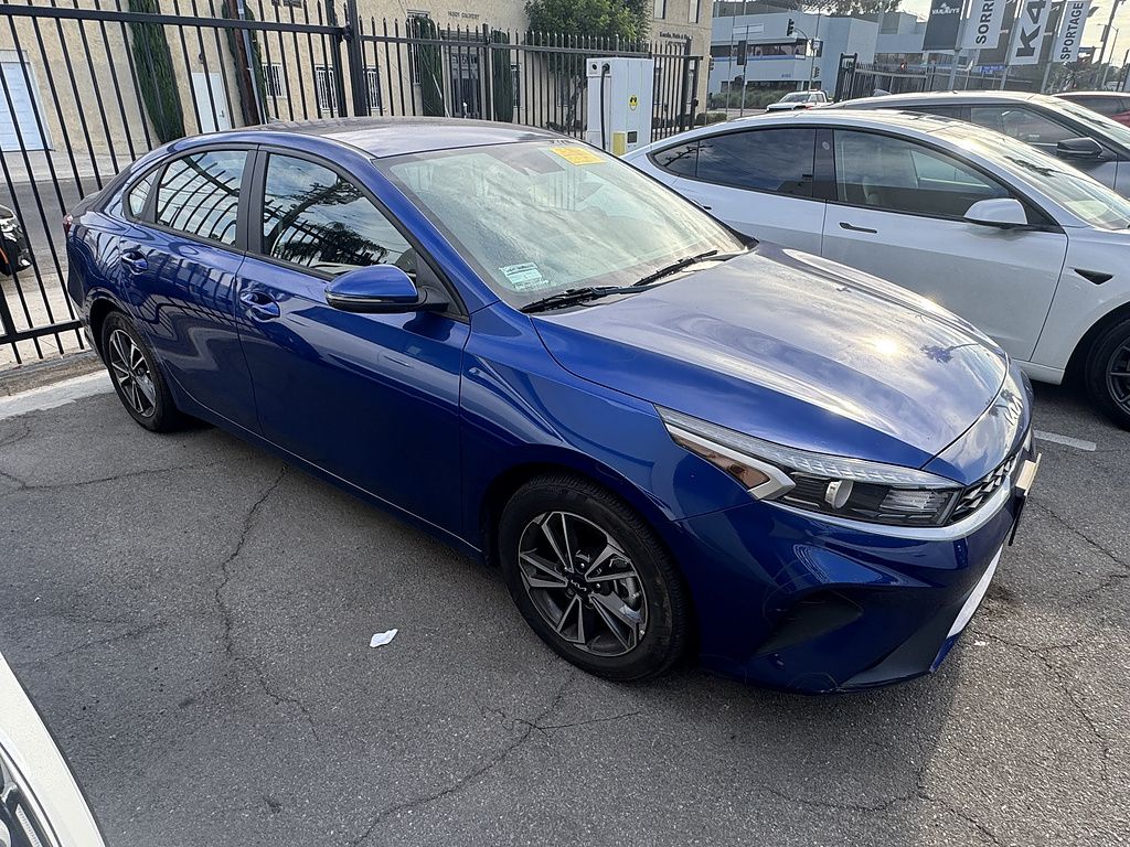 Deep Sea Blue 2024 Kia Forte Sedan Front-Wheel Drive Continuously Variable Transmission