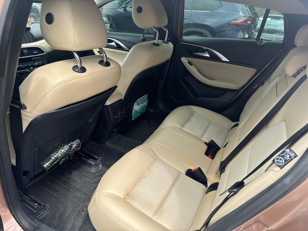 Used 2019 Gold INFINITI LUXE image 6