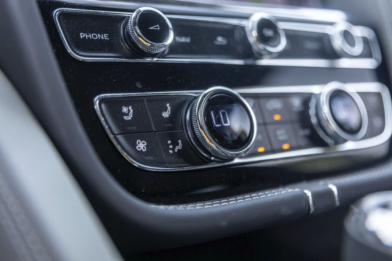 Used Car 2025 Bentley Bentayga  S For Sale Under $240,000 In Austin, Texas