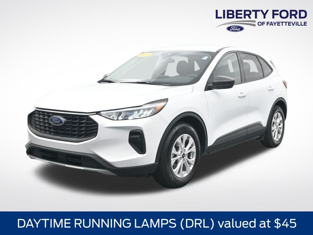 Oxford White 2025 Ford Escape Active FWD SUV / Crossover Front-Wheel Drive 8-Speed Automatic