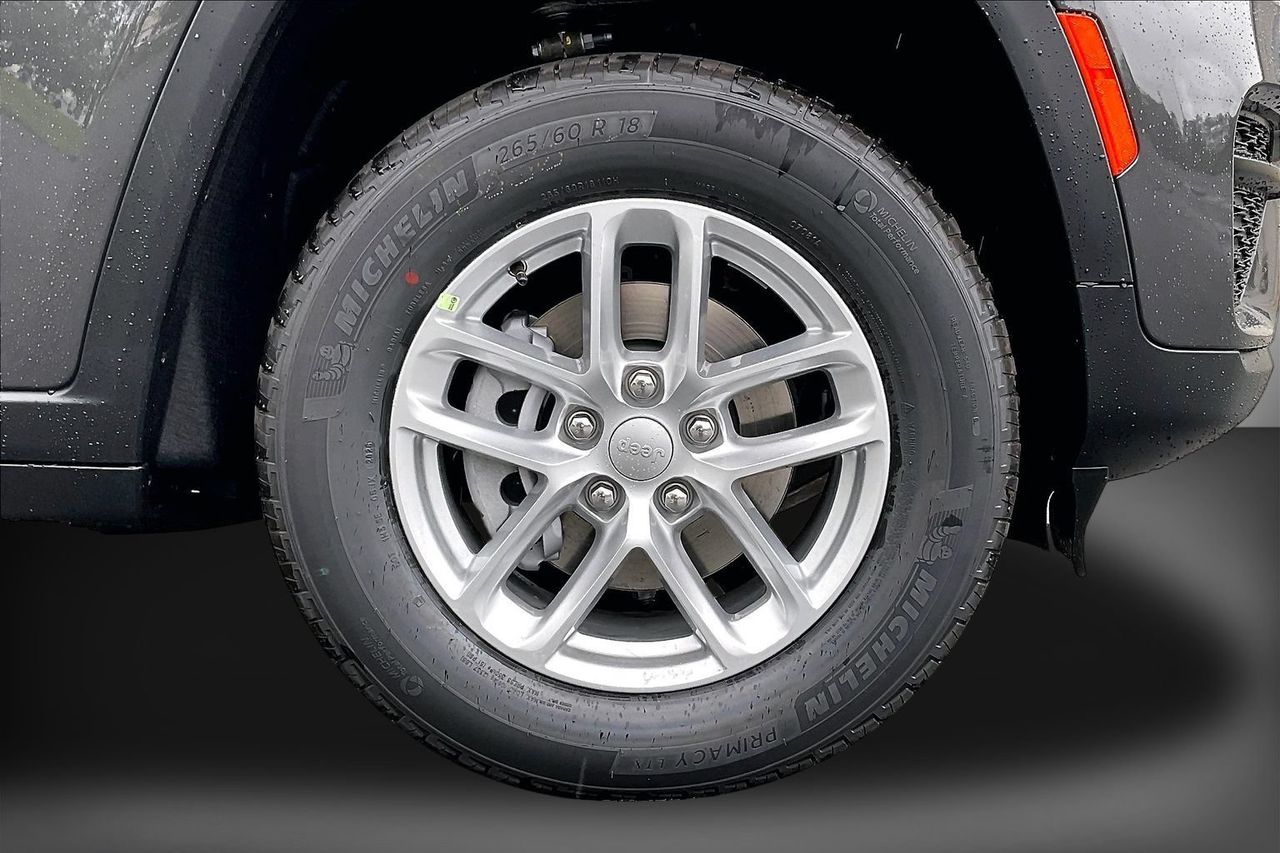 New 2026 Gray Jeep Laredo image 27