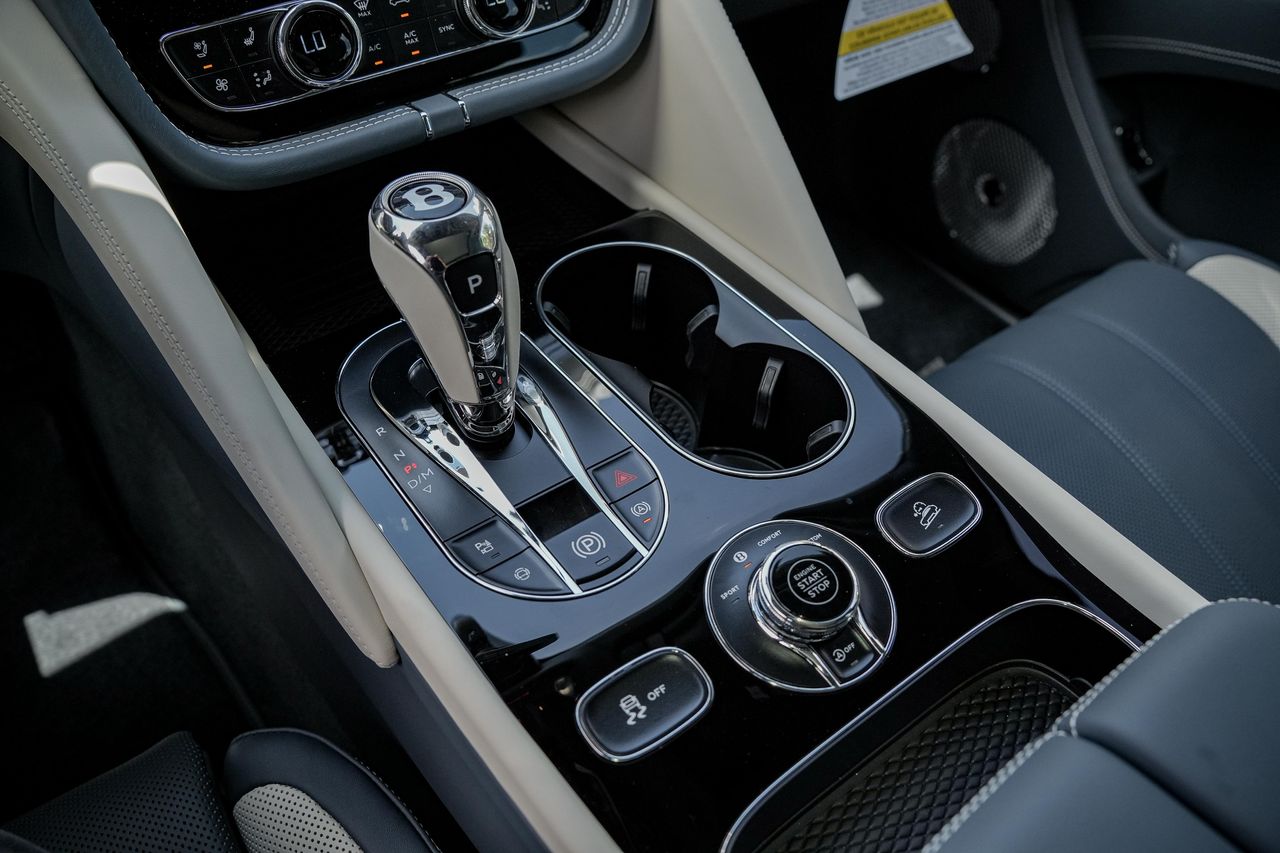 New Car 2025 Bentley Bentayga  S For Sale Under $320,000 In Austin, Texas