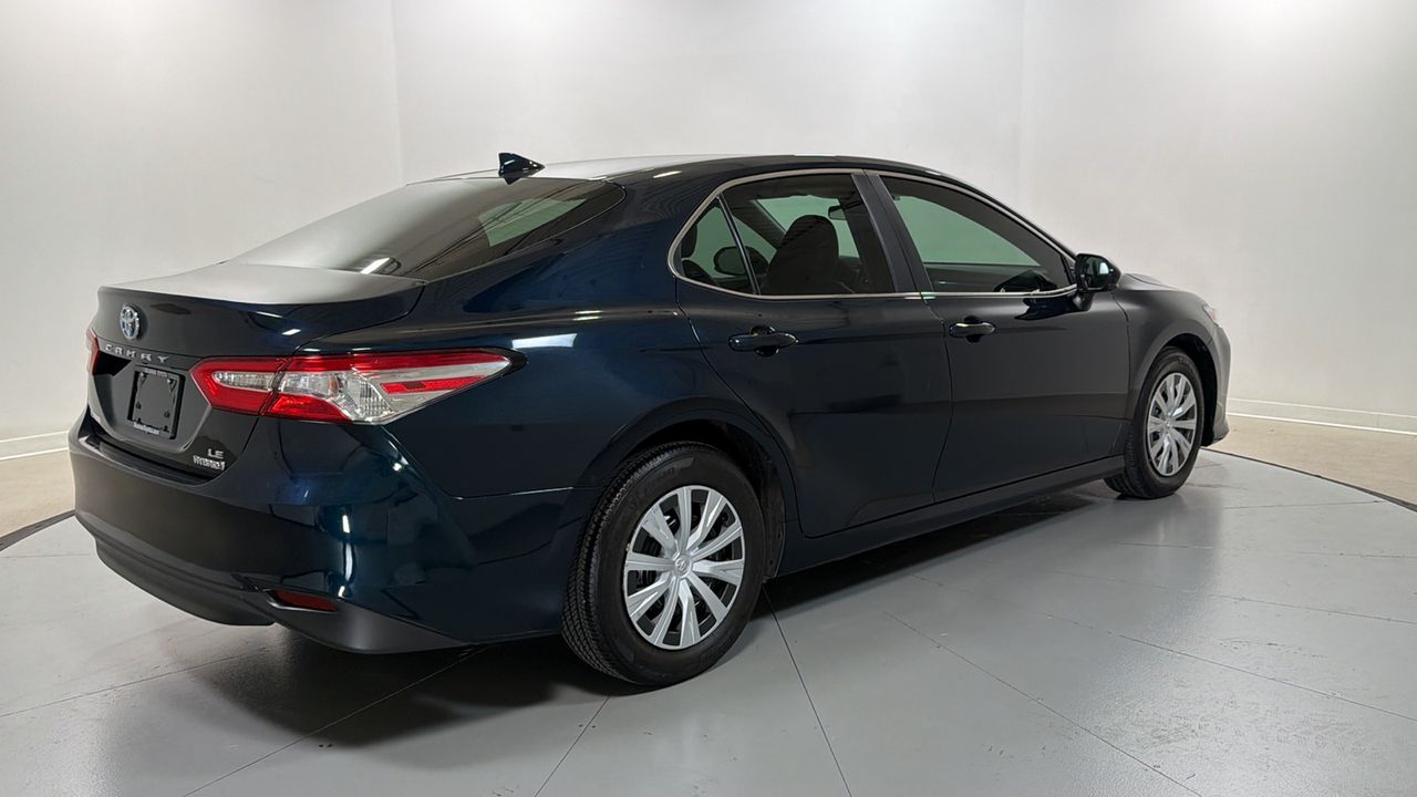 Used 2020 Blue Toyota LE image 13