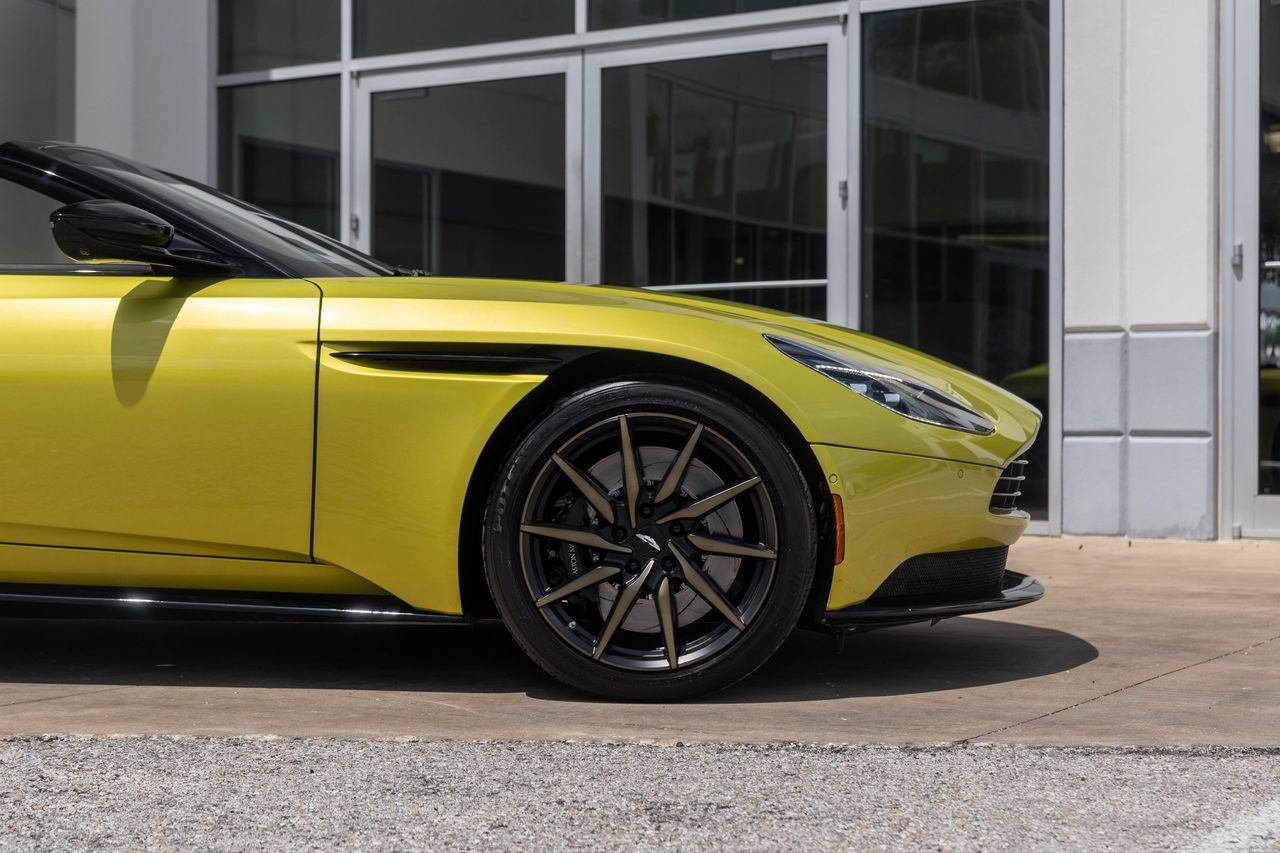 Used Car 2022 Aston Martin Db11  Volante For Sale Under $170,000 In Austin, Texas