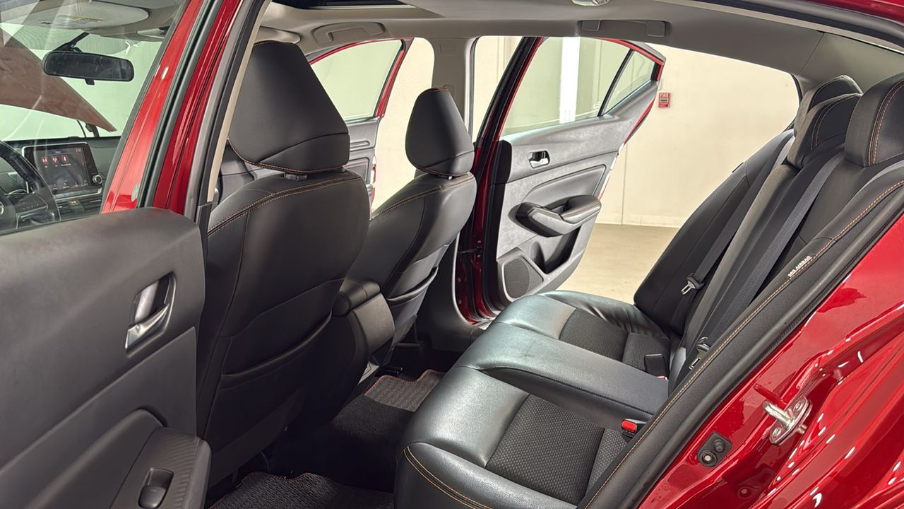 Used 2019 Red Nissan 2.5 SR image 15
