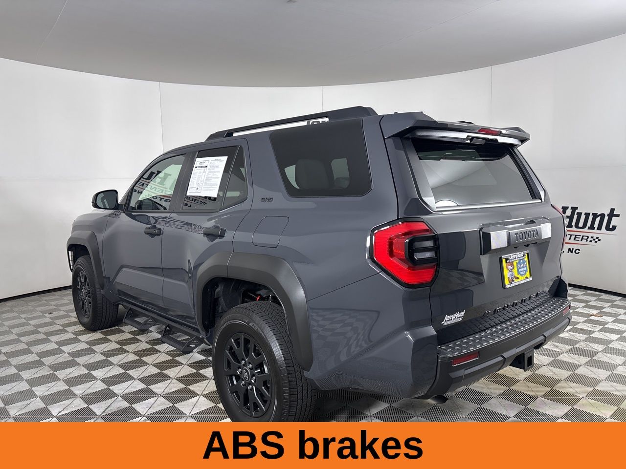 View vehicle photo 7