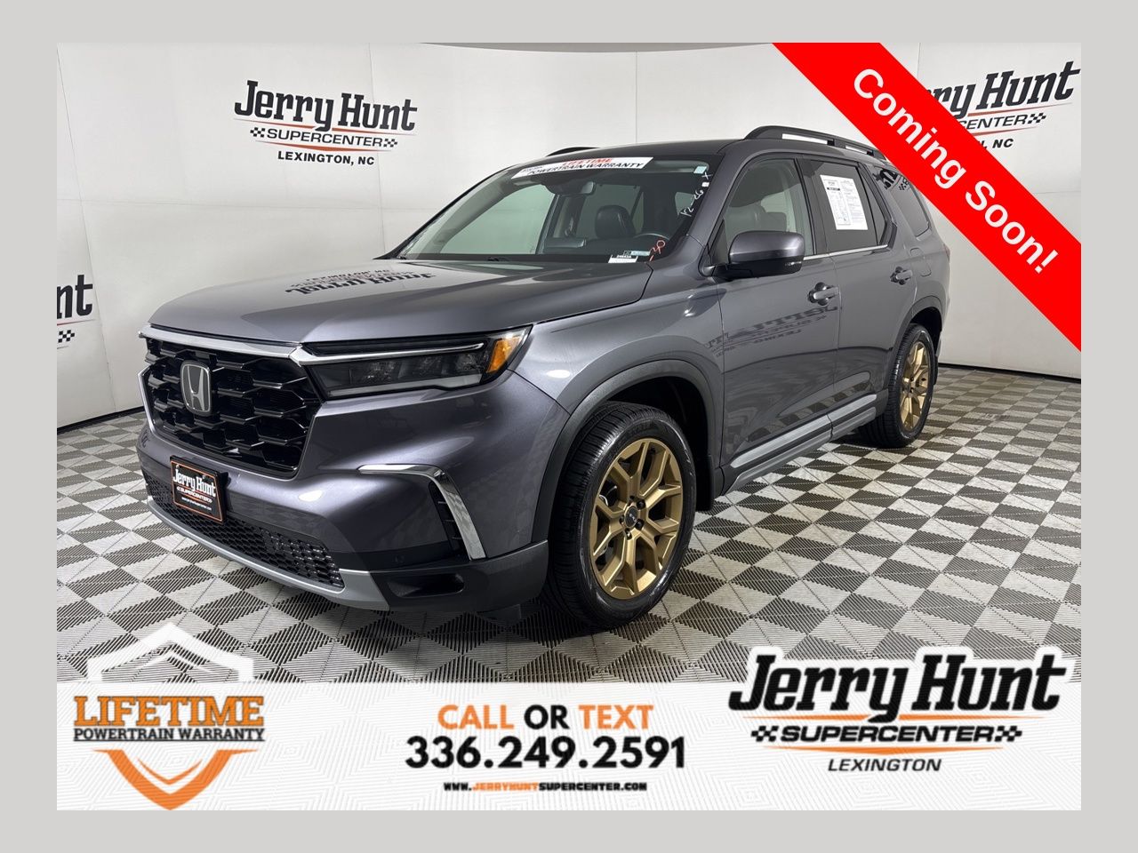 2024 Honda Pilot Touring FWD