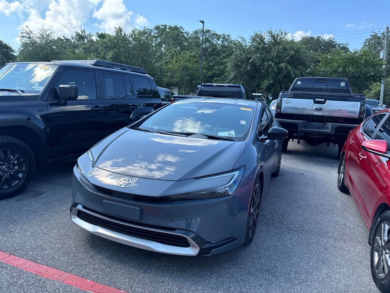 Gray 2024 Toyota Prius Prime XSE FWD Hatchback Front-Wheel Drive Continuously Variable Transmission