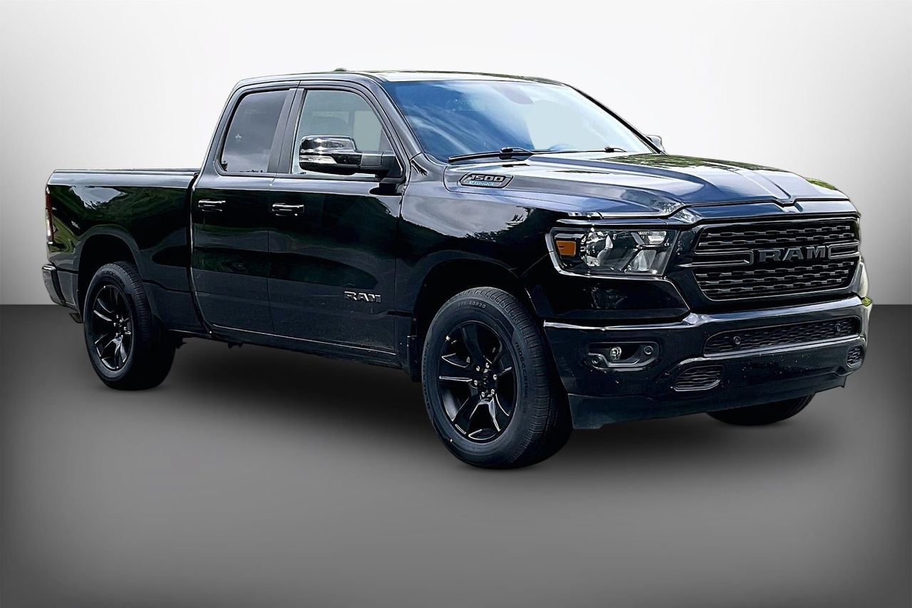 Diamond Black Crystal Pearlcoat 2022 RAM 1500 Pickup Truck Four-Wheel Drive 8-Speed Automatic