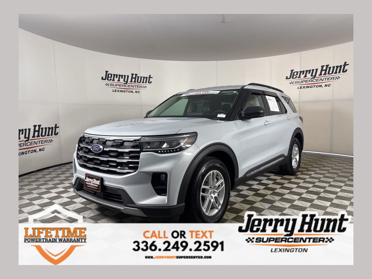 White Metallic 2025 Ford Explorer Active RWD SUV / Crossover Rear-Wheel Drive Automatic