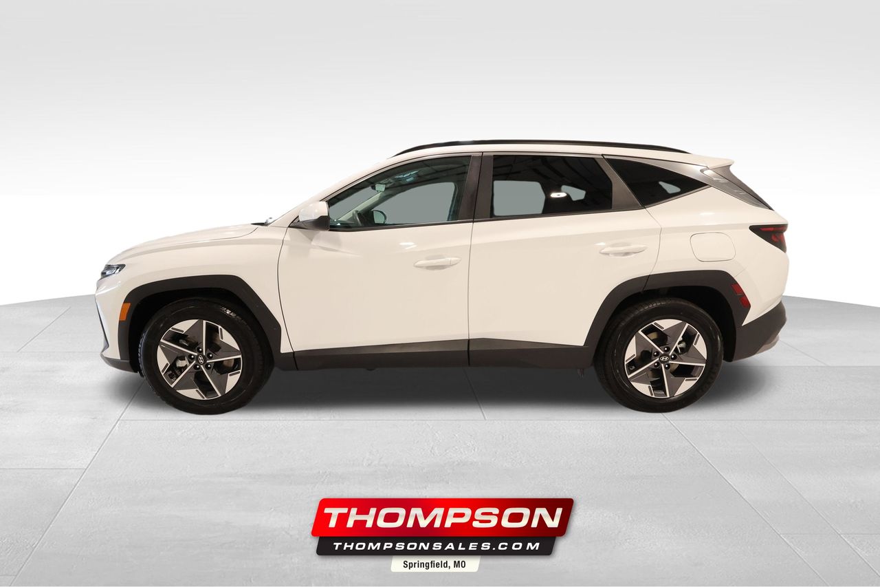 Serenity White Pearl 2025 Hyundai Tucson SUV / Crossover Front-Wheel Drive 8-Speed Automatic