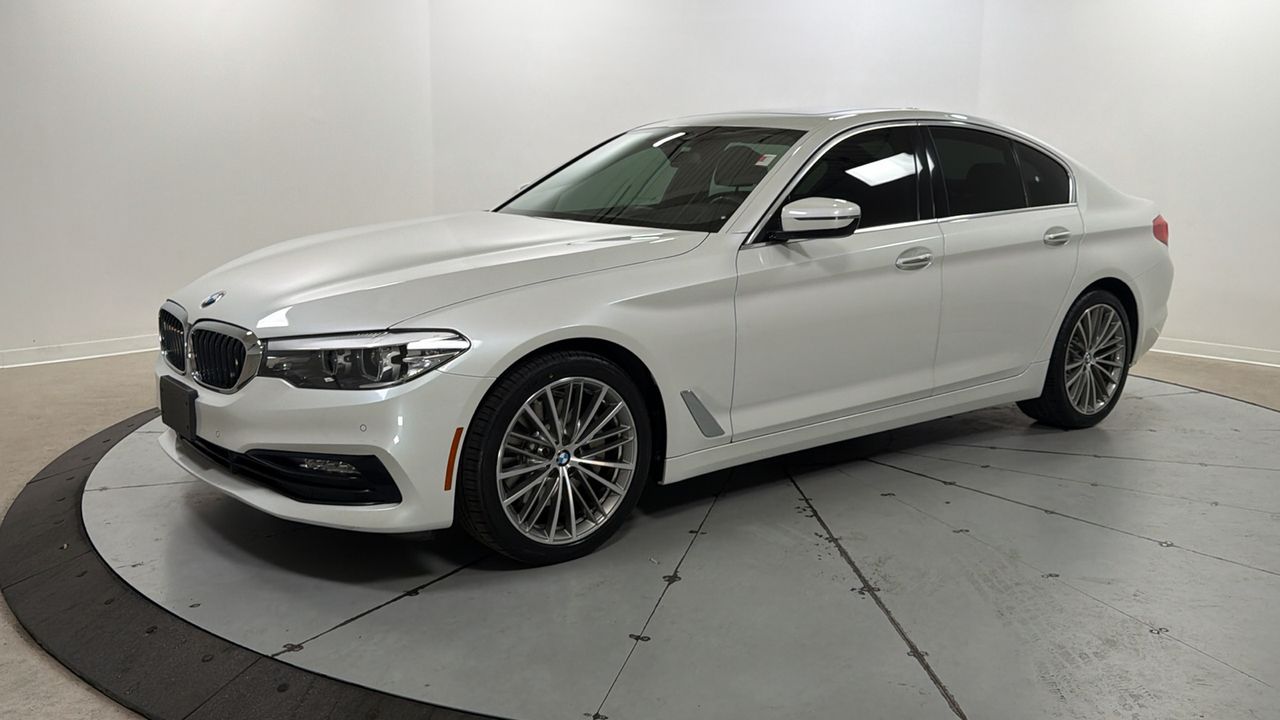 White Metallic 2018 BMW 5 Series 540i Sedan RWD Sedan Rear-Wheel Drive 8-Speed Automatic