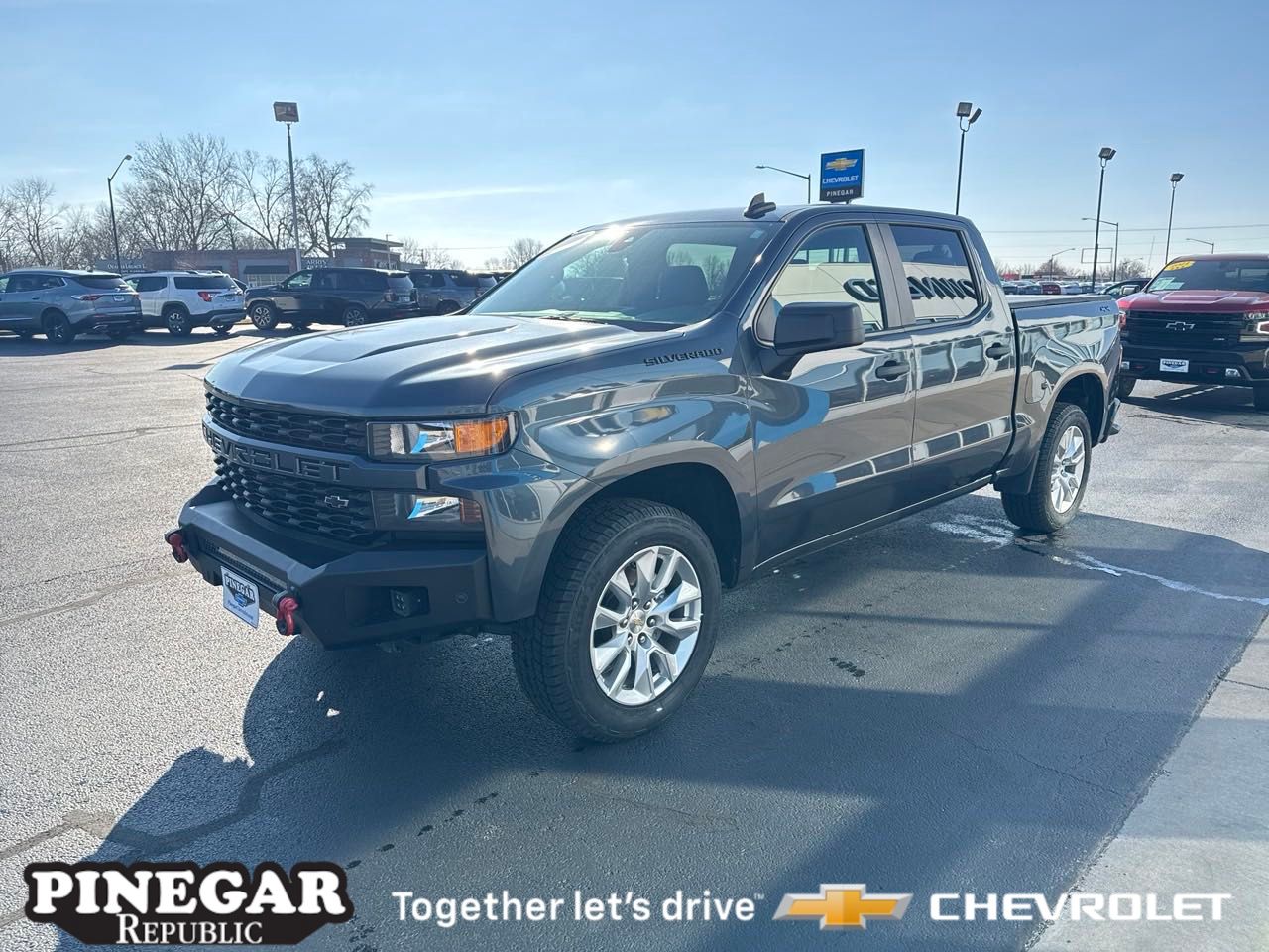 2021 Chevrolet Silverado 1500 Custom 4