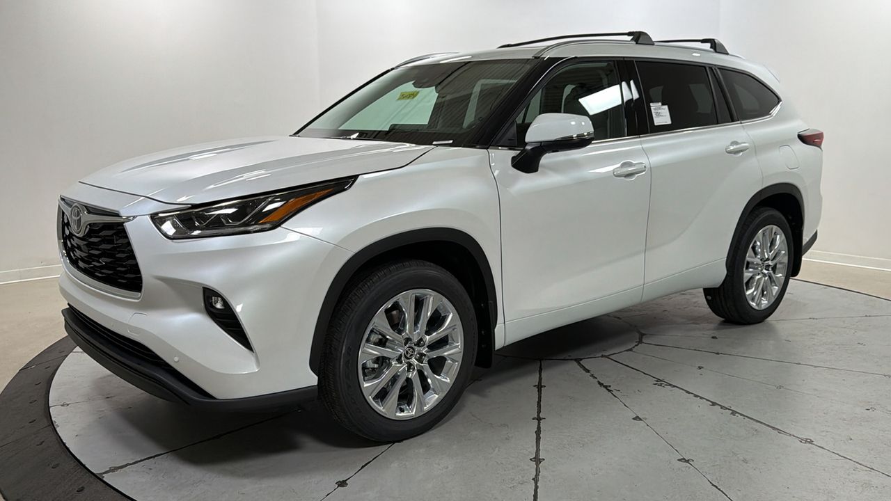 Pearl 2026 Toyota Highlander Limited AWD SUV / Crossover All-Wheel Drive 8-Speed Automatic