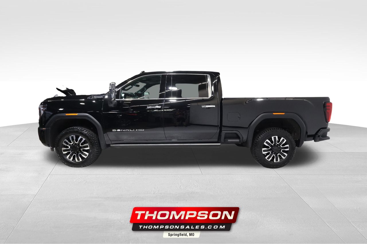 2025 GMC Sierra 3500HD Denali Ultimate Crew Cab 4WD