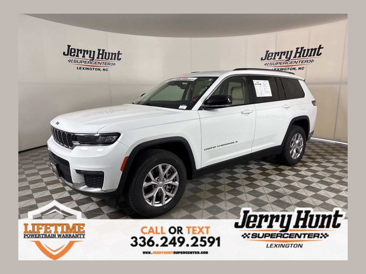 Bright White Clearcoat 2022 Jeep Grand Cherokee L Limited 4WD SUV / Crossover Four-Wheel Drive 8-Speed Automatic