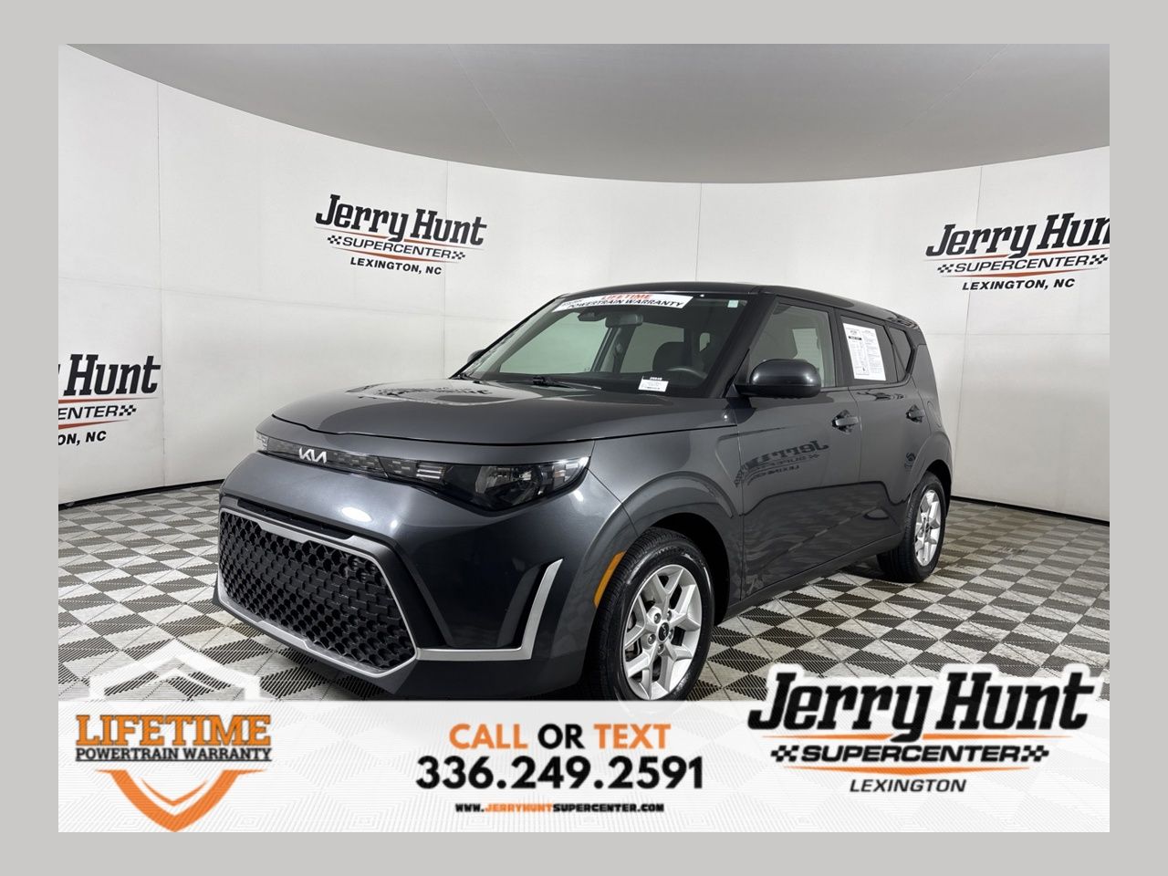 Gravity Gray 2024 Kia Soul SUV / Crossover Front-Wheel Drive Continuously Variable Transmission