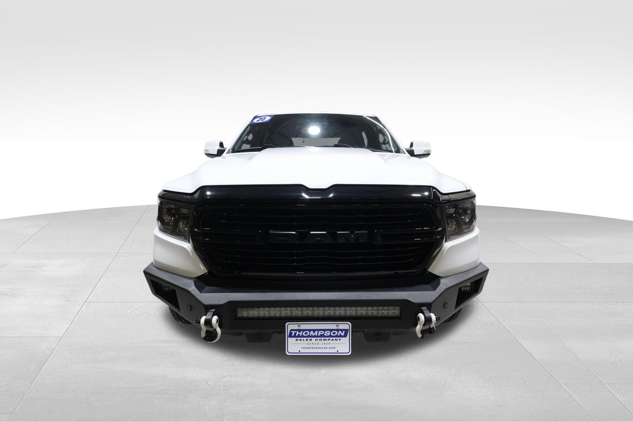 View vehicle photo 7