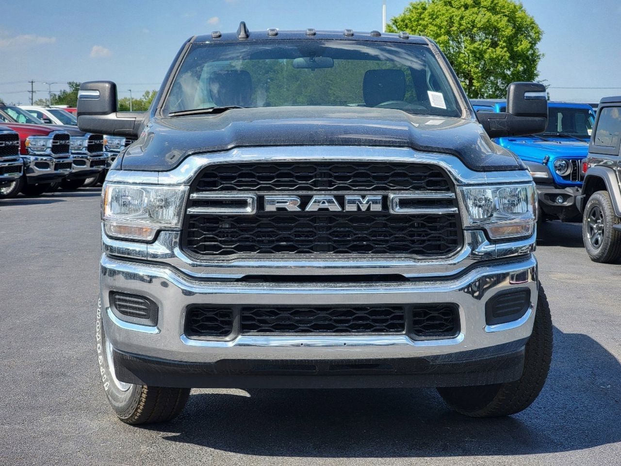 2024 Ram 2500 Tradesman 2