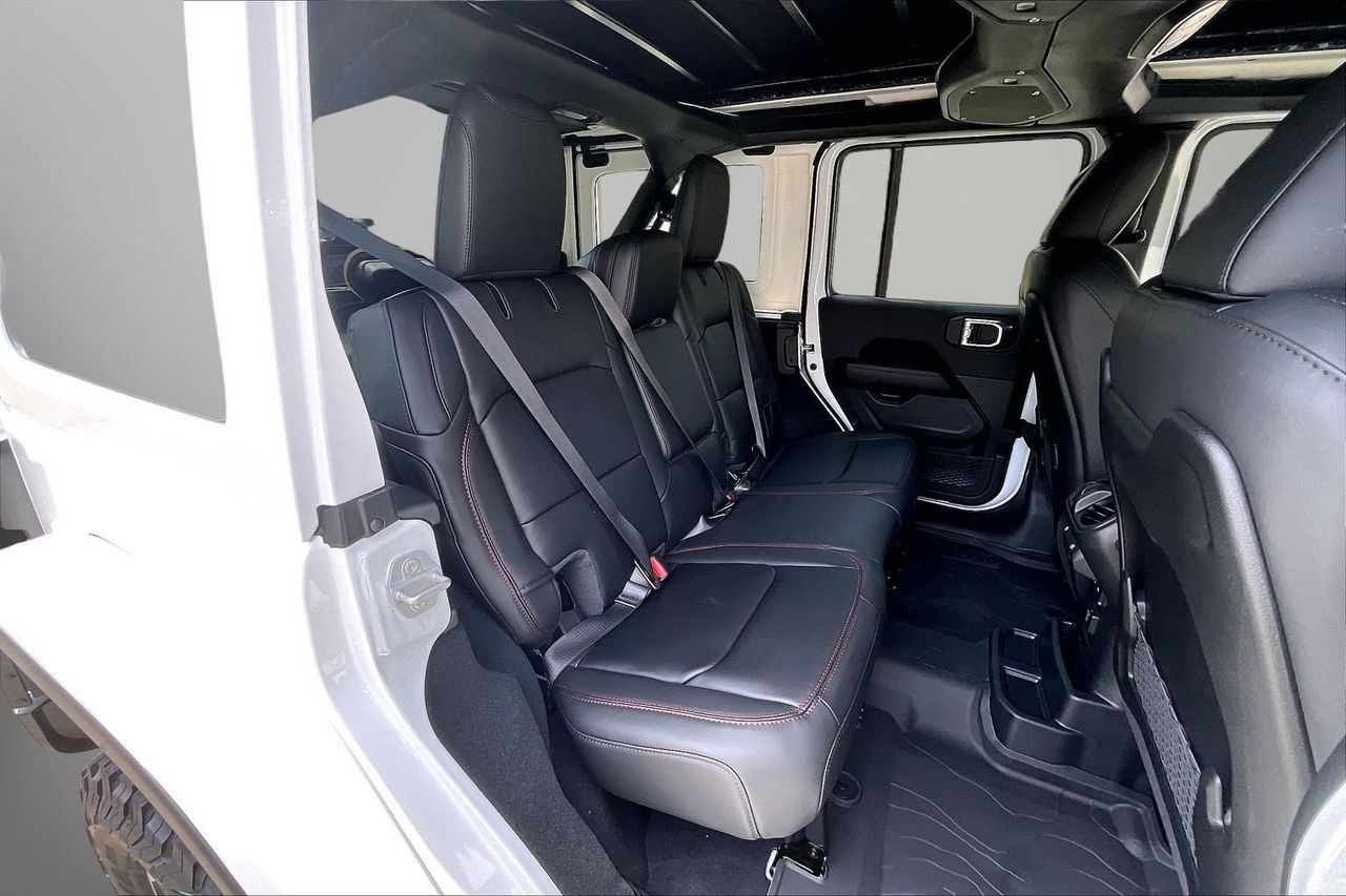 New 2026 White Jeep Rubicon image 19