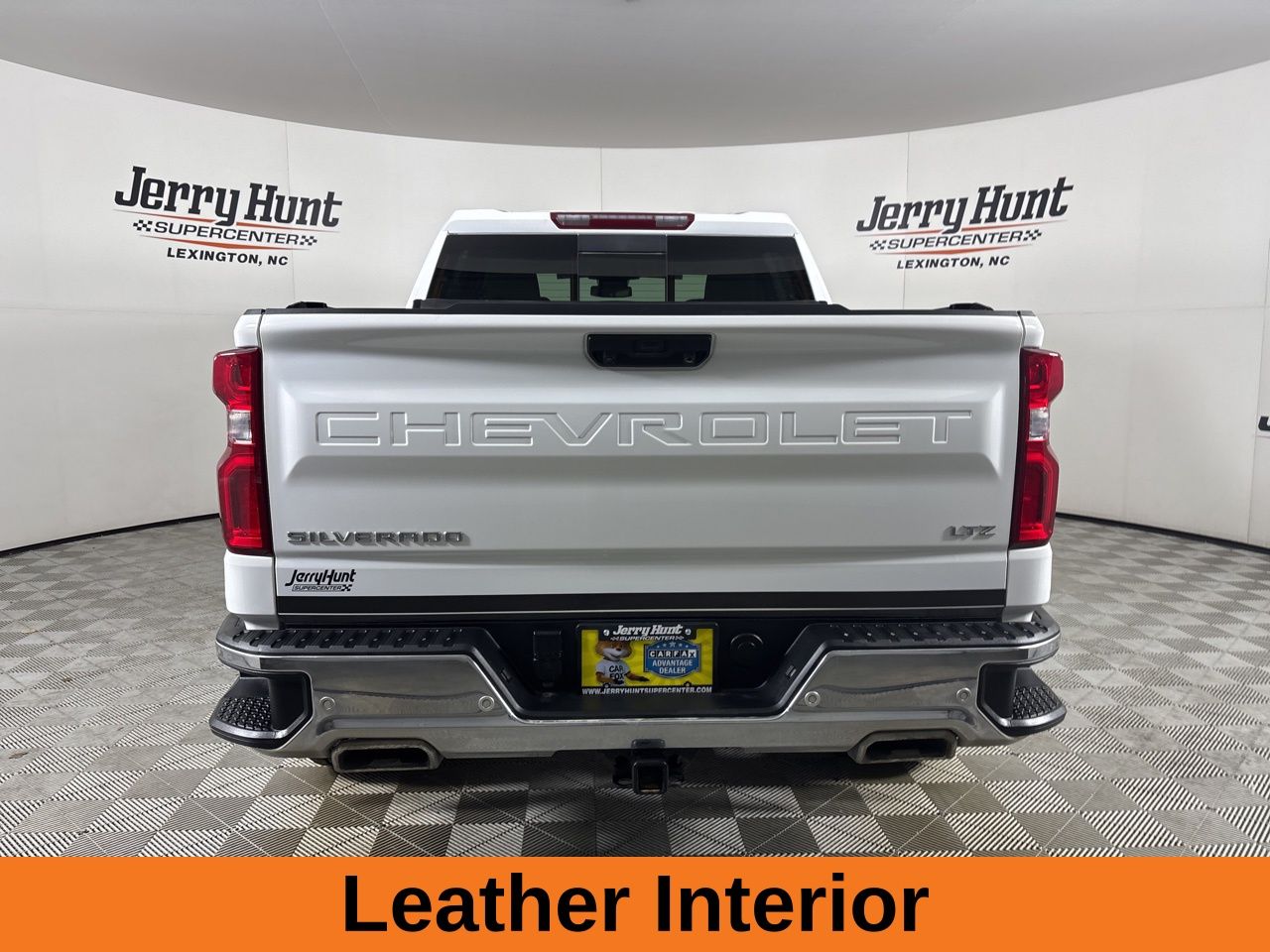 View vehicle photo 6