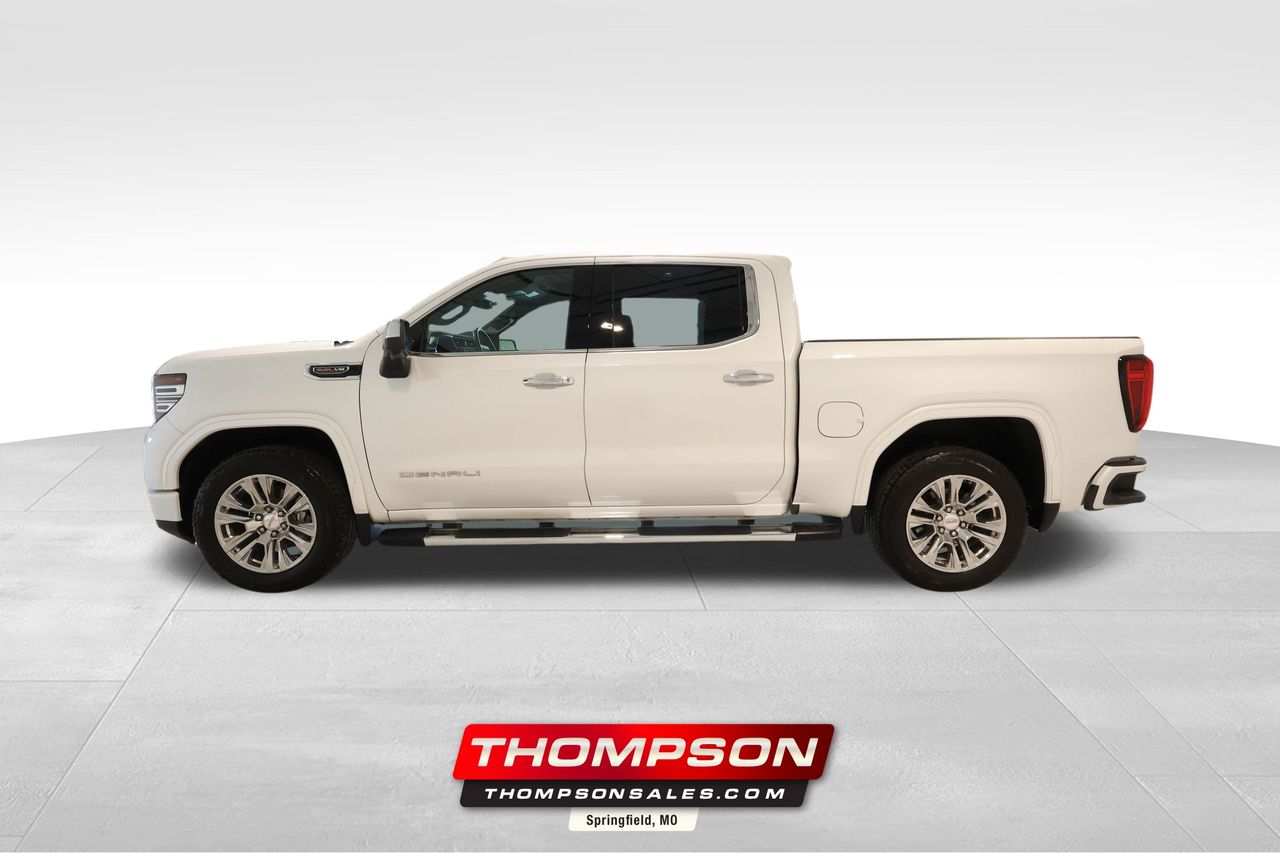 White Frost Tricoat 2025 GMC Sierra 1500 Pickup Truck Four-Wheel Drive Automatic