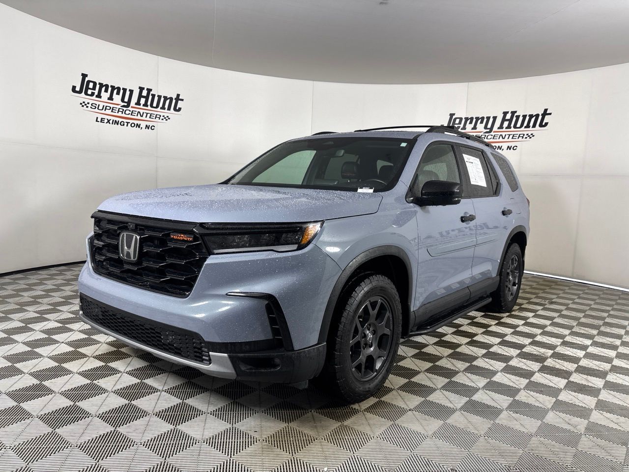 Gray 2024 Honda Pilot TrailSport AWD SUV / Crossover All-Wheel Drive Automatic