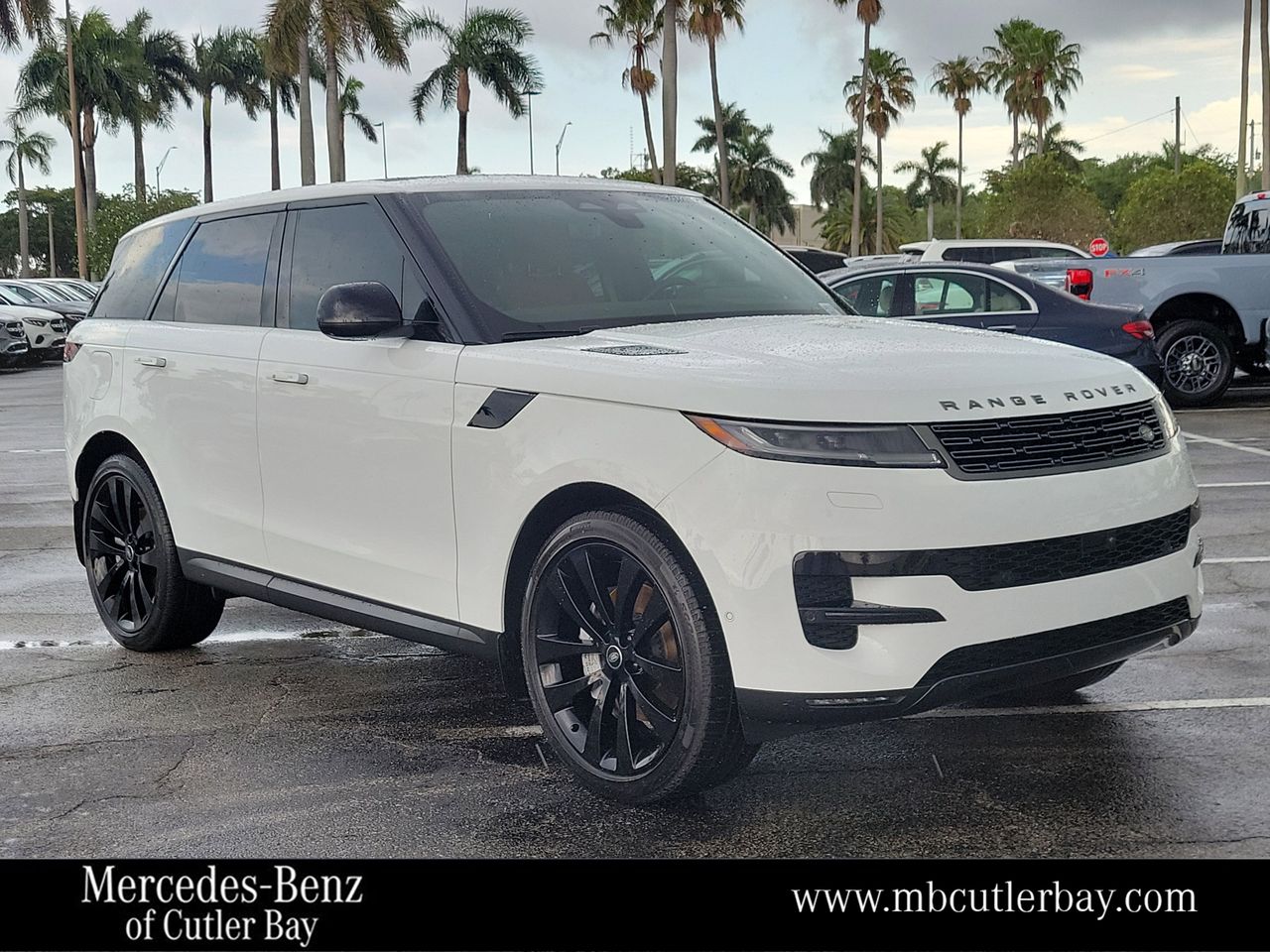 2025 Land Rover Range Rover Sport P360 SE AWD