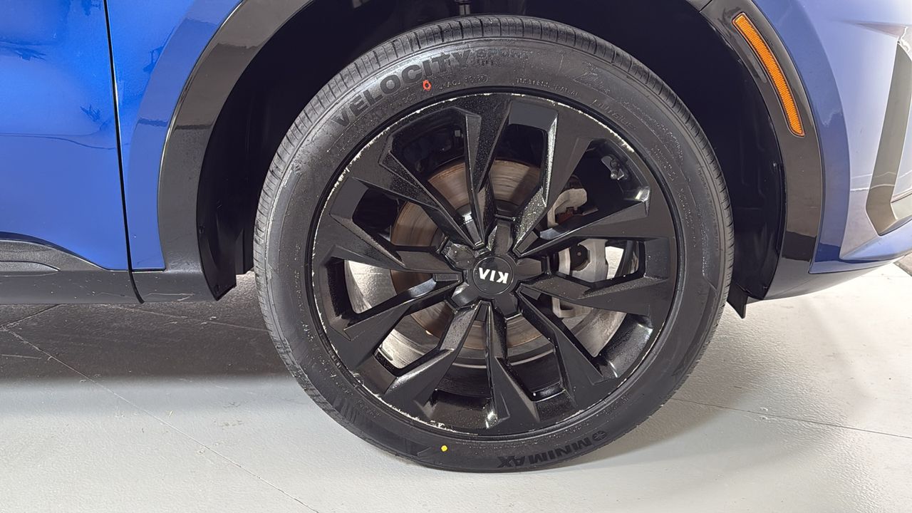 Used 2021 Blue Kia SX image 22