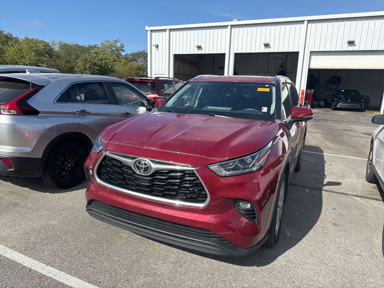 Red (Ruby Flare Pearl) 2023 Toyota Highlander L AWD SUV / Crossover All-Wheel Drive 8-Speed Automatic