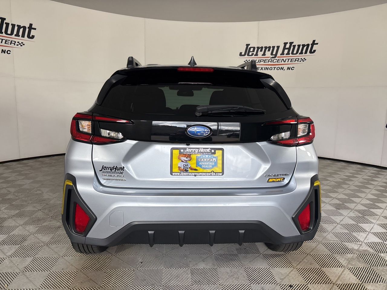 View vehicle photo 6