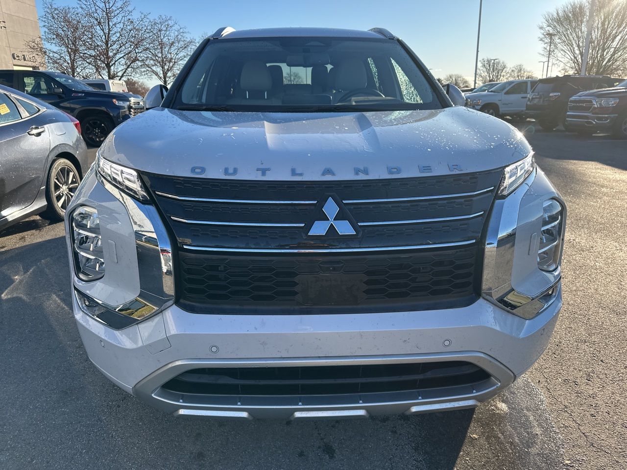 2022 Mitsubishi Outlander SEL 2